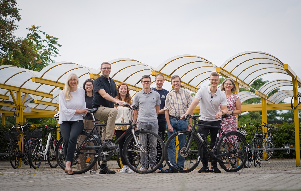 Pedaling together