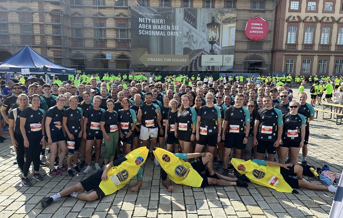 Group photo of the Pepperl+Fuchs Athletic Team at the BAUHAUS Corporate Run 2025