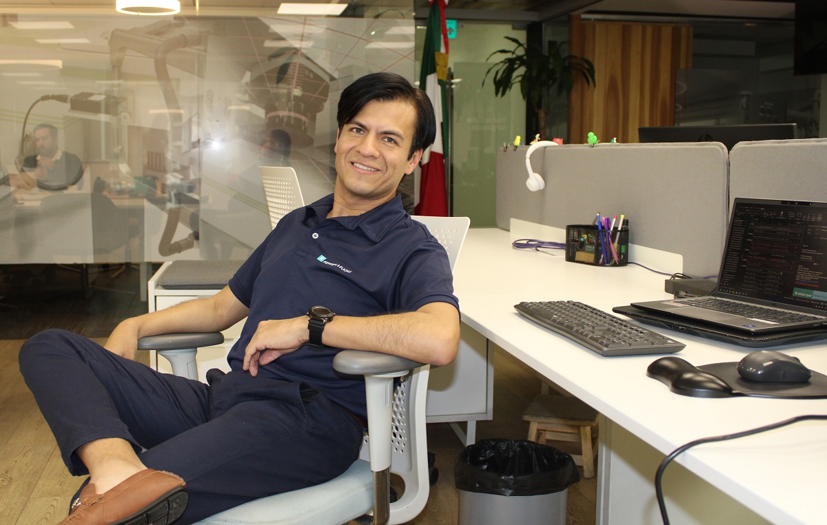 Daniel, Marketing Analyst at Pepperl+Fuchs in Mexico, at his workplace.